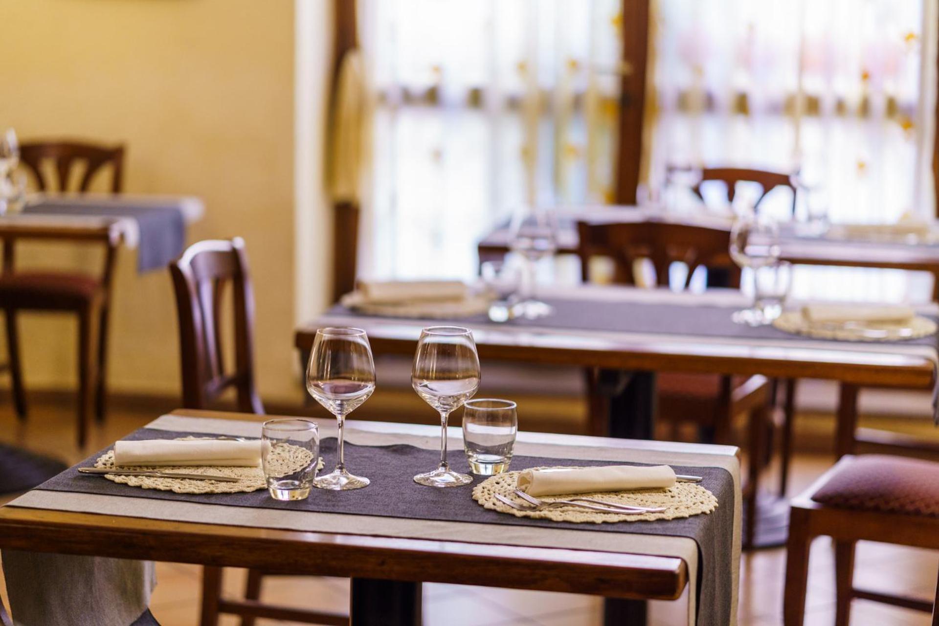 פוליניו Hotel Le Mura מראה חיצוני תמונה