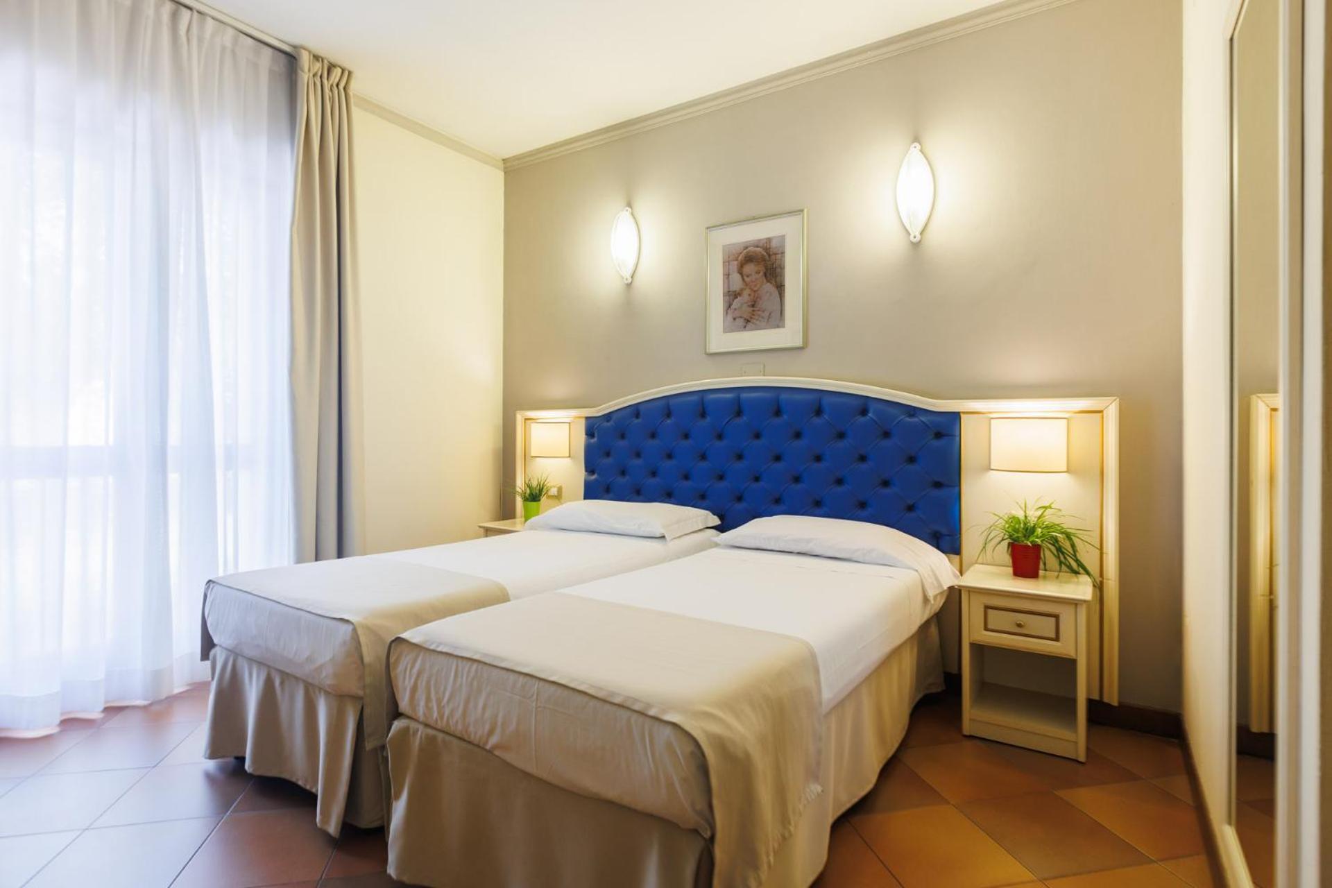 פוליניו Hotel Le Mura מראה חיצוני תמונה