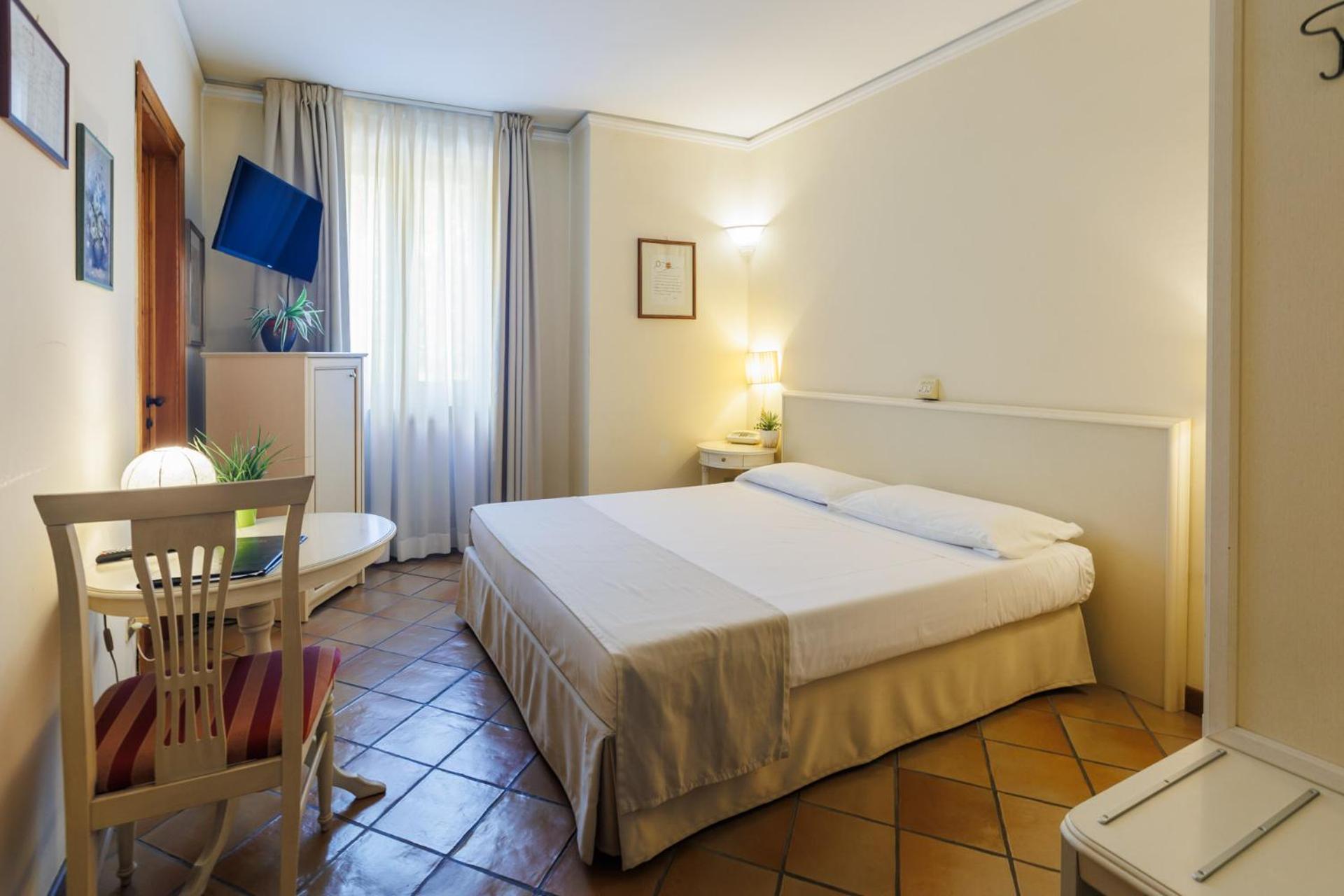 פוליניו Hotel Le Mura מראה חיצוני תמונה