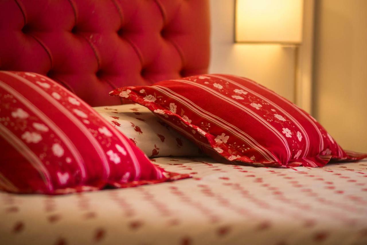 פוליניו Hotel Le Mura מראה חיצוני תמונה